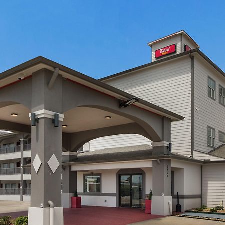 Red Roof Inn Plus + Galveston - Beachfront Bagian luar foto
