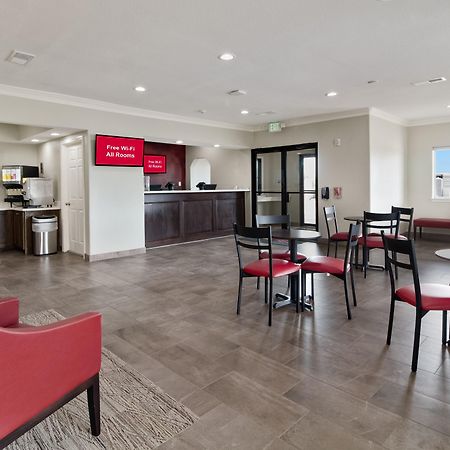 Red Roof Inn Plus + Galveston - Beachfront Bagian luar foto