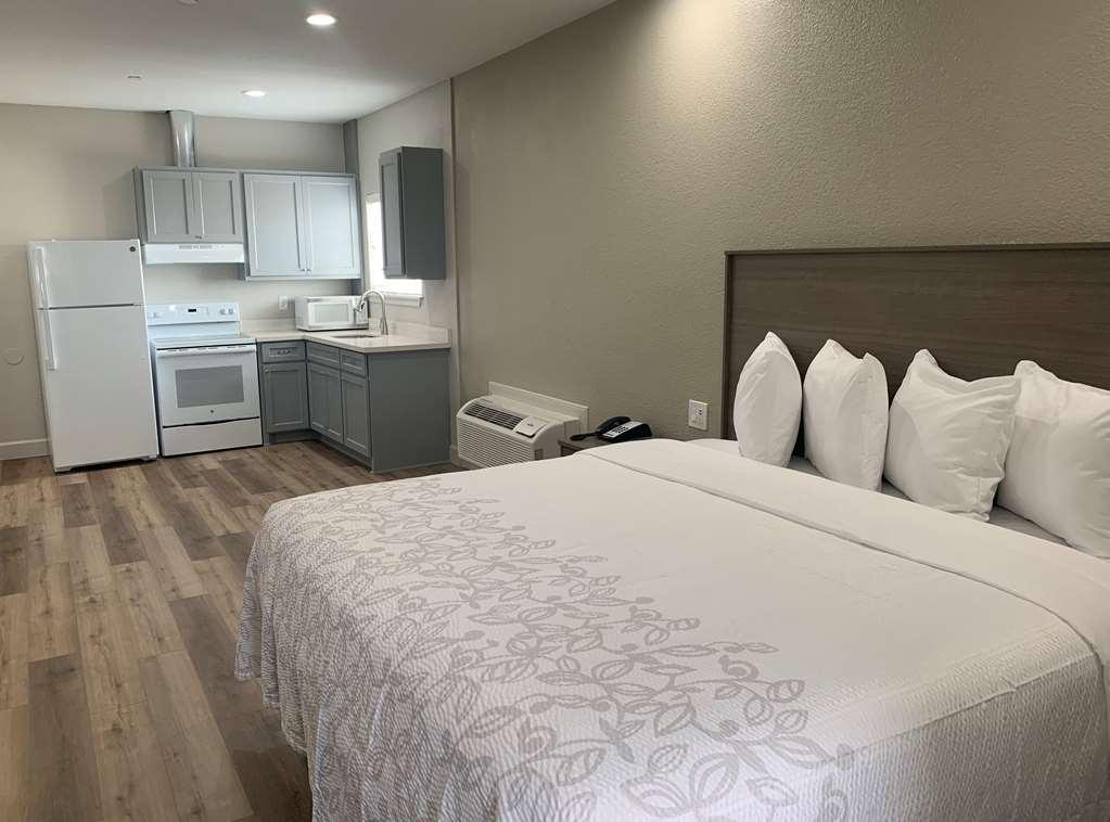 Red Roof Inn Plus + Galveston - Beachfront Ruang foto